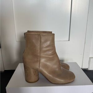 MAISON Martin Margiela Elegant Tan Leather Ankle Boots